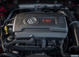 volkswagen_2017_golf_gti_043.jpg