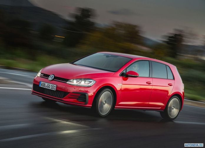 2017 Volkswagen Golf GTI Performance - фотография 4 из 38