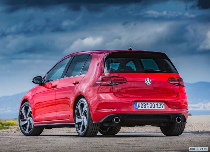 2017 Volkswagen Golf GTI Performance - фотография 16 из 38 2017 Volkswagen Golf GTI Performance - фотография 16 из 38