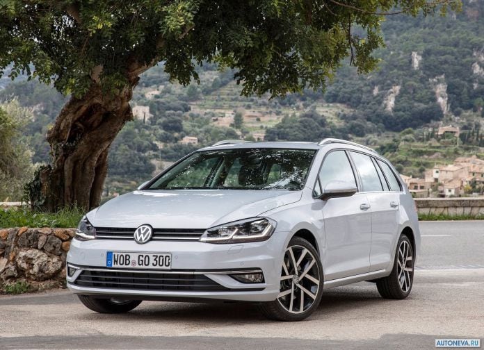 2017 Volkswagen Golf Variant - фотография 1 из 29