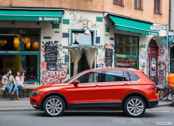 2017 Volkswagen Tiguan - фотография 31 из 62