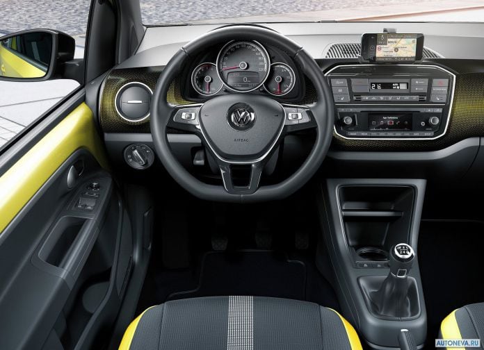 2017 Volkswagen Up - фотография 18 из 20