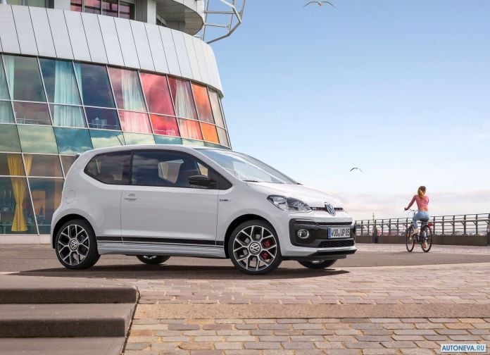 2017 Volkswagen UP GTI Concept - фотография 3 из 20 2017 Volkswagen UP GTI Concept - фотография 3 из 20