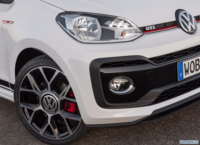 2017 Volkswagen UP GTI Concept - фотография 18 из 20 2017 Volkswagen UP GTI Concept - фотография 18 из 20