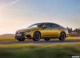 volkswagen_2018_arteon_r_line_012.jpg