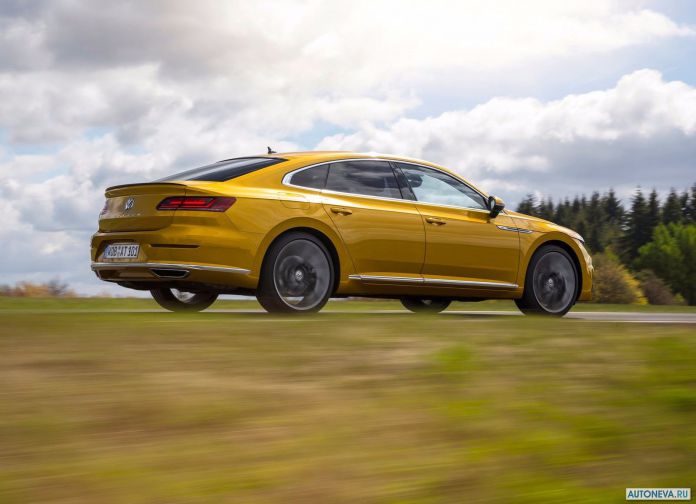 2018 Volkswagen Arteon R-line - фотография 30 из 59 2018 Volkswagen Arteon R-line - фотография 30 из 59