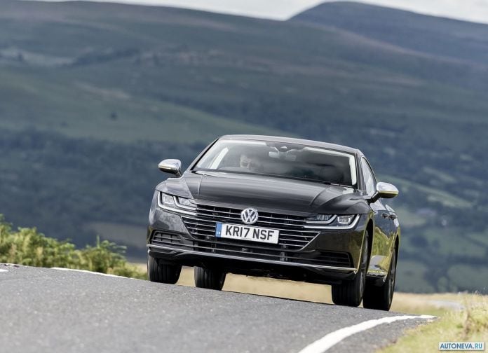 2018 Volkswagen Arteon UK-version - фотография 27 из 61 2018 Volkswagen Arteon UK-version - фотография 27 из 61