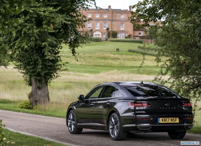 2018 Volkswagen Arteon UK-version - фотография 41 из 61 2018 Volkswagen Arteon UK-version - фотография 41 из 61