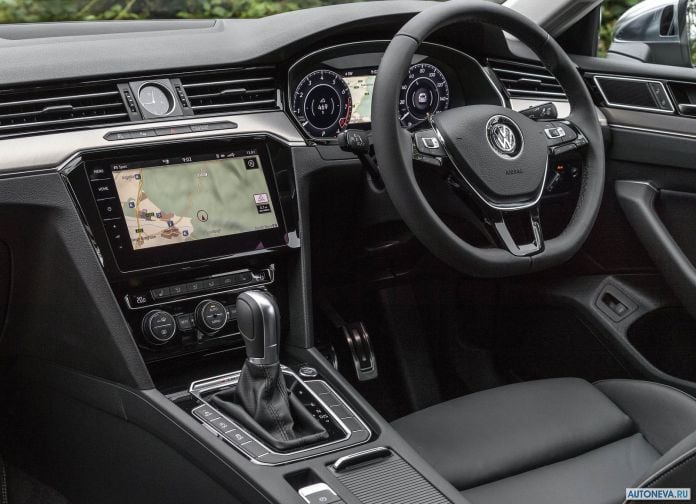 2018 Volkswagen Arteon UK-version - фотография 48 из 61 2018 Volkswagen Arteon UK-version - фотография 48 из 61