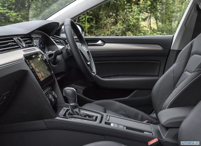 2018 Volkswagen Arteon UK-version - фотография 49 из 61