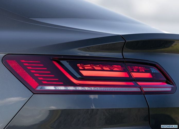 2018 Volkswagen Arteon UK-version - фотография 56 из 61 2018 Volkswagen Arteon UK-version - фотография 56 из 61