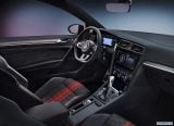 volkswagen_2018_golf_gti_tcr_concept_009.jpg