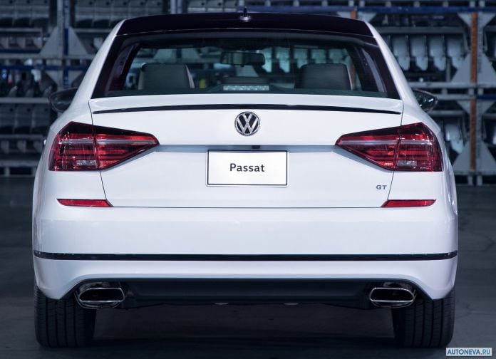 2018 Volkswagen Passat GT US-version - фотография 7 из 24