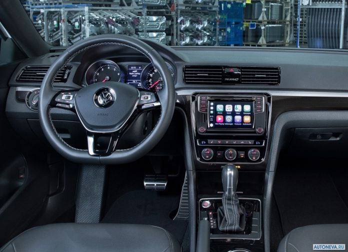 2018 Volkswagen Passat GT US-version - фотография 9 из 24