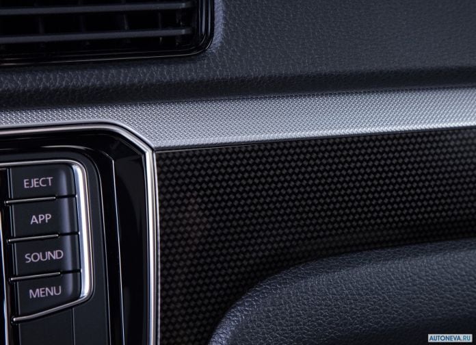 2018 Volkswagen Passat GT US-version - фотография 14 из 24