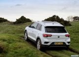 volkswagen_2018_t_roc_uk_version_036.jpg