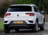 volkswagen_2018_t_roc_uk_version_041.jpg