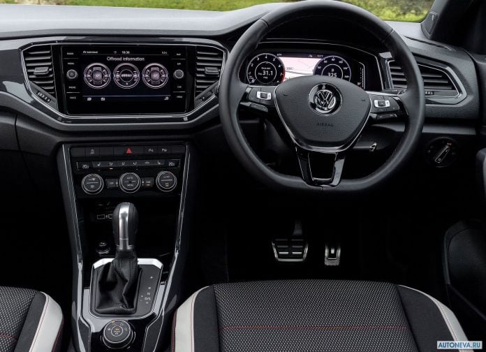2018 Volkswagen T-Roc UK-version - фотография 47 из 74