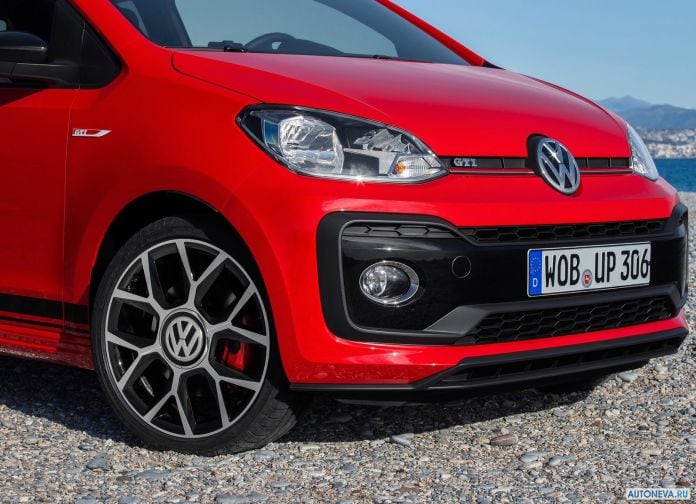 2018 Volkswagen Up GTI - фотография 33 из 36 2018 Volkswagen Up GTI - фотография 33 из 36