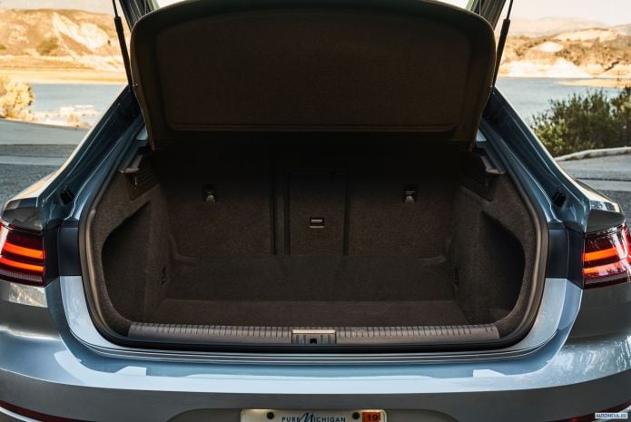 2019 Volkswagen Arteon 4Motion NA - фотография 25 из 31 2019 Volkswagen Arteon 4Motion NA - фотография 25 из 31