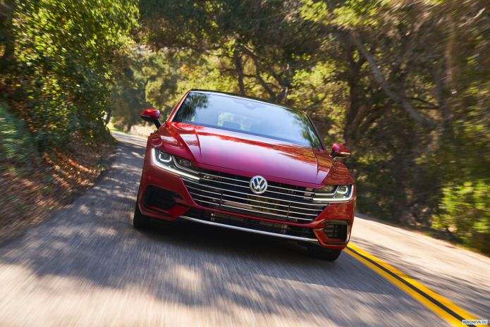 2019 Volkswagen Arteon 4Motion R-line NA - фотография 3 из 40 2019 Volkswagen Arteon 4Motion R-line NA - фотография 3 из 40