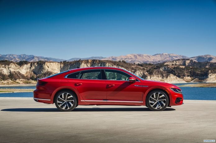 2019 Volkswagen Arteon 4Motion R-line NA - фотография 23 из 40 2019 Volkswagen Arteon 4Motion R-line NA - фотография 23 из 40
