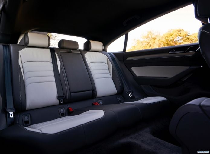 2019 Volkswagen Arteon 4Motion R-line NA - фотография 33 из 40 2019 Volkswagen Arteon 4Motion R-line NA - фотография 33 из 40