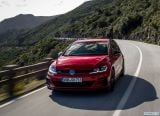 volkswagen_2019_golf_gti_tcr_019.jpg