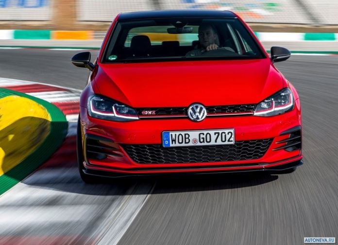 2019 Volkswagen Golf GTI TCR - фотография 44 из 106 2019 Volkswagen Golf GTI TCR - фотография 44 из 106