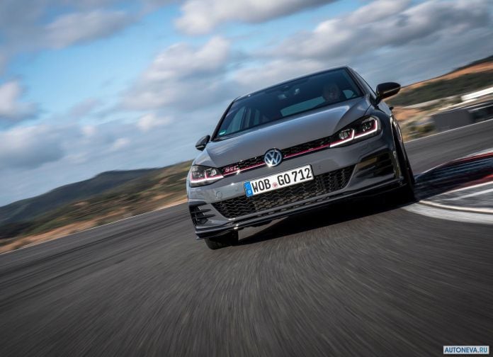 2019 Volkswagen Golf GTI TCR - фотография 55 из 106 2019 Volkswagen Golf GTI TCR - фотография 55 из 106