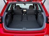 volkswagen_2019_golf_gti_tcr_083.jpg