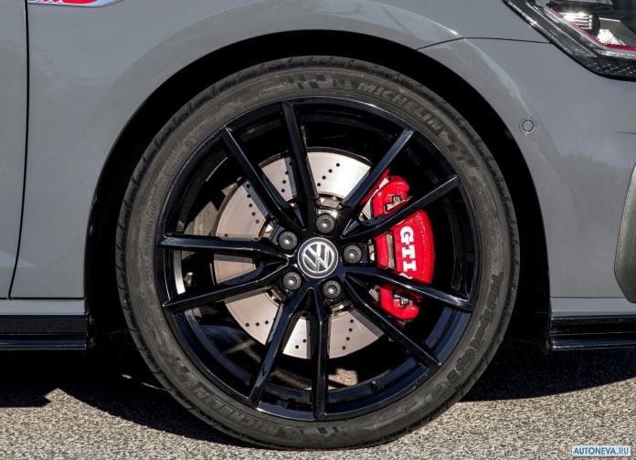 2019 Volkswagen Golf GTI TCR - фотография 92 из 106 2019 Volkswagen Golf GTI TCR - фотография 92 из 106