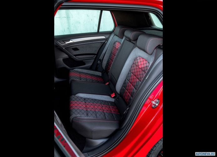 2019 Volkswagen Golf GTI TCR - фотография 106 из 106 2019 Volkswagen Golf GTI TCR - фотография 106 из 106