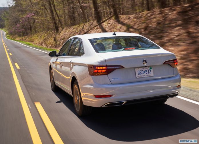 2019 Volkswagen Jetta - фотография 38 из 93
