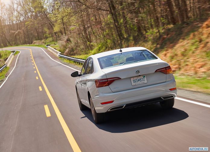 2019 Volkswagen Jetta - фотография 39 из 93