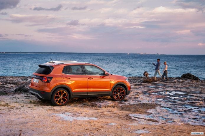 2019 Volkswagen T-Cross - фотография 23 из 40