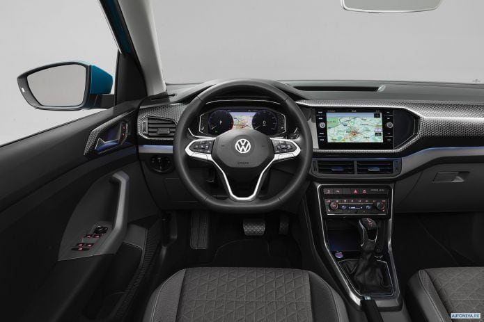2019 Volkswagen T-Cross R-line - фотография 34 из 40