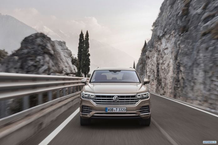 2019 Volkswagen Touareg V6 TDI Atmosphere - фотография 2 из 13