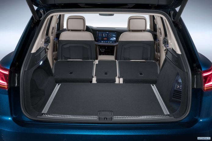 2019 Volkswagen Touareg V6 TDI Elegance - фотография 36 из 40 2019 Volkswagen Touareg V6 TDI Elegance - фотография 36 из 40