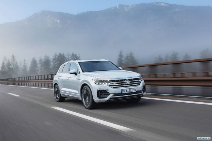 2019 Volkswagen Touareg V6 TDI R-line - фотография 10 из 40