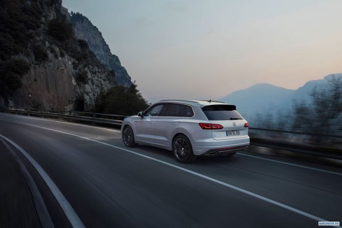 2019 Volkswagen Touareg V6 TDI R-line - фотография 22 из 40 2019 Volkswagen Touareg V6 TDI R-line - фотография 22 из 40