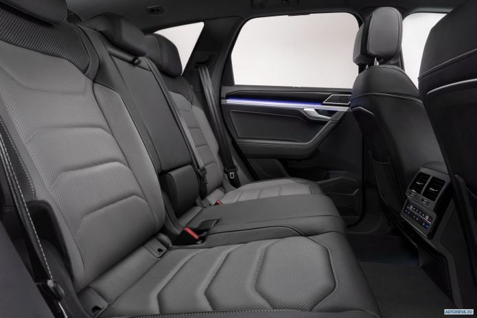 2019 Volkswagen Touareg V6 TDI R-line - фотография 28 из 40 2019 Volkswagen Touareg V6 TDI R-line - фотография 28 из 40