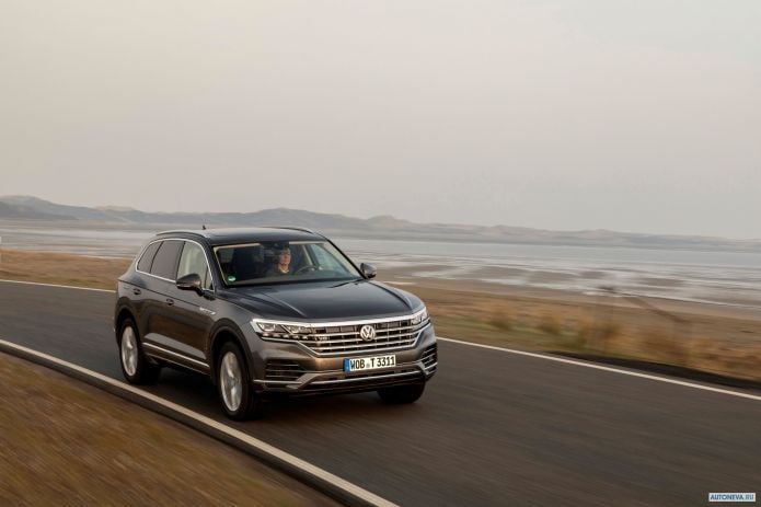 2019 Volkswagen Touareg V8 TDI - фотография 11 из 19 2019 Volkswagen Touareg V8 TDI - фотография 11 из 19
