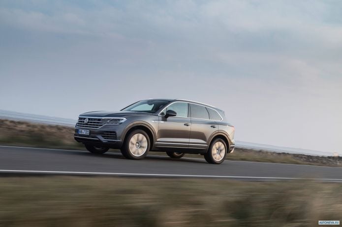 2019 Volkswagen Touareg V8 TDI - фотография 15 из 19