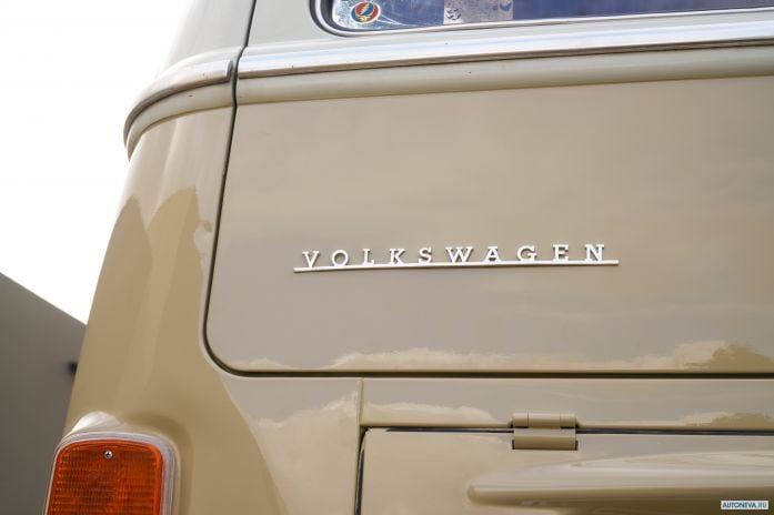2019 Volkswagen Type 2 Bus Electrified Concept - фотография 17 из 18