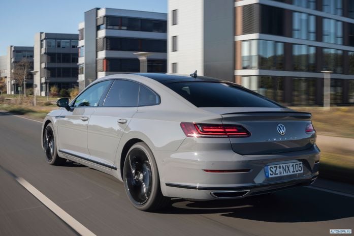 2020 Volkswagen Arteon R-line Edition - фотография 14 из 19 2020 Volkswagen Arteon R-line Edition - фотография 14 из 19