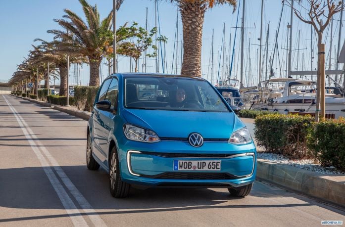 2020 Volkswagen e-up - фотография 2 из 40