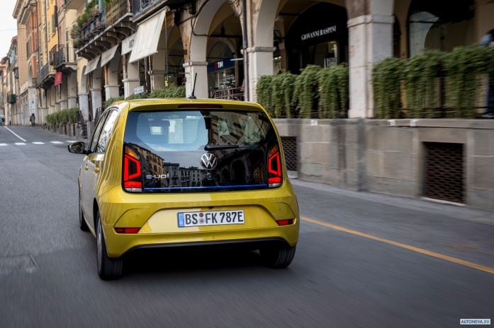 2020 Volkswagen e-up - фотография 35 из 40