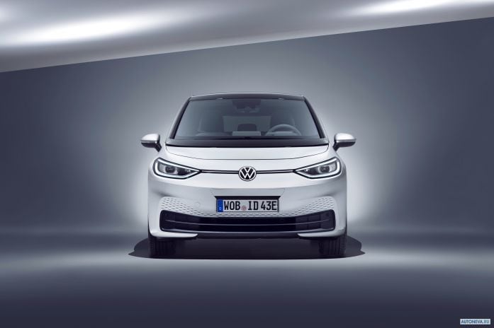 2020 Volkswagen ID.3 First Edition - фотография 2 из 40