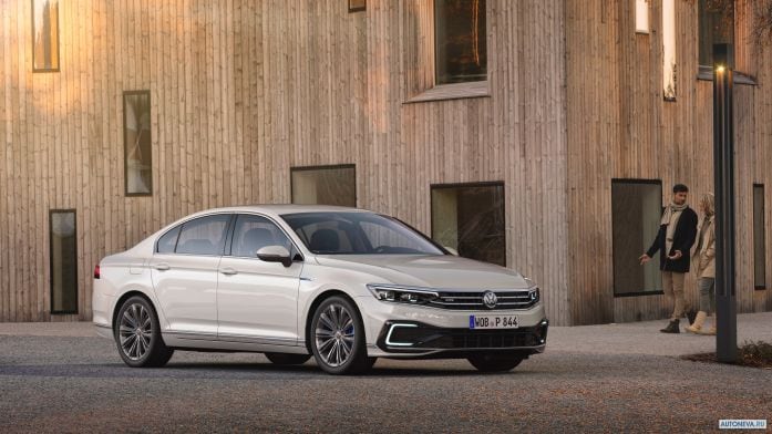 2020 Volkswagen Passat GTE - фотография 2 из 8 2020 Volkswagen Passat GTE - фотография 2 из 8